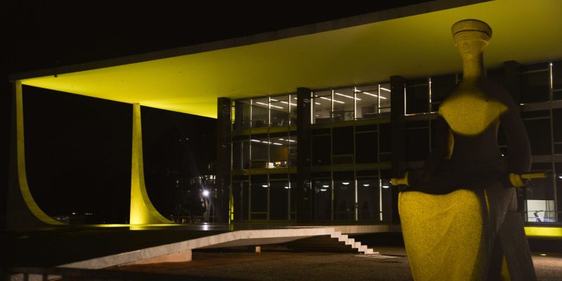 Campanha nacional Maio Amarelo é lançada em Brasília. Prédios públicos são iluminados com a cor da mobilização que visa reduzir o número de acidentes e conscientizar a população (Valter Campanato/Agência Brasil)