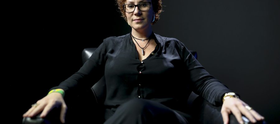 Poder 360 Entrevista com a deputada Carla Zambelli (PSL-SP) e Gouglas Rodrigues, no estúdio do Poder 360. Brasilia, 18-06-2019. Foto: Sérgio Lima/PODER 360